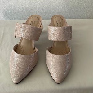 Clark’s  Sparkly Party Shoes 6